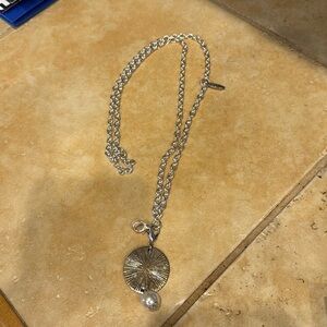 Long necklace, NWOT